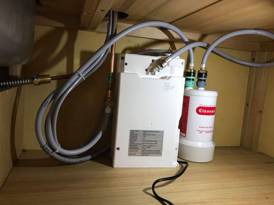 Khuyến Mãi 20-10- Giảm Giá Máy Lọc Nước Kiềm Mitsubishi Cleansui EU301 - Mừng Ngày Phụ Nữ Việt Nam