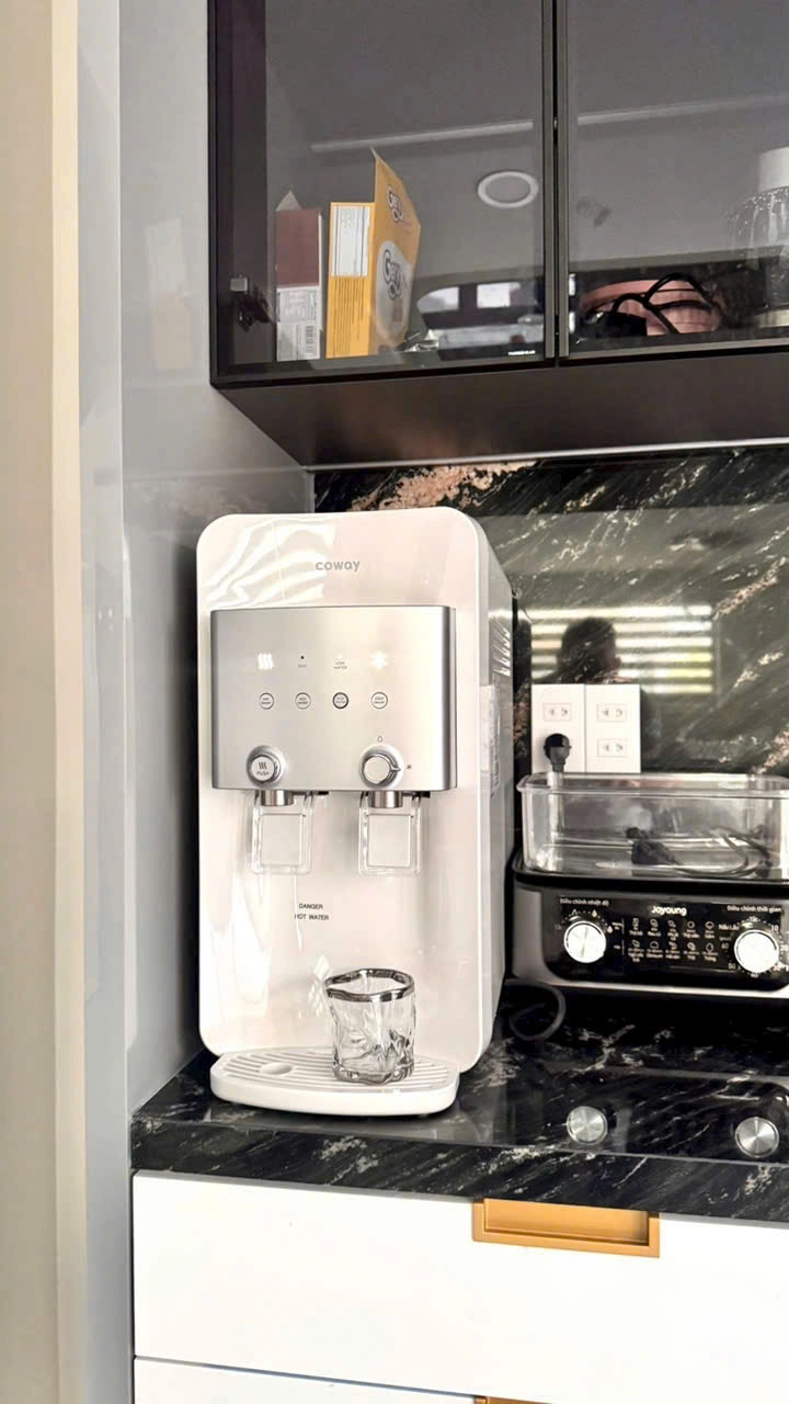 Hình Thực Tế Máy lọc nước Coway CHP - 264L (NEO PLUS) nóng lạnh