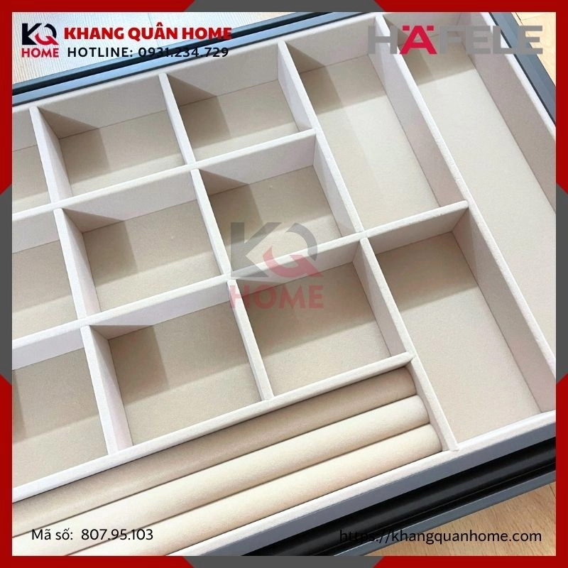 HÌNH THỰC TẾ KHAY ĐỰNG TRANG SỨC 800MM HAFELE 807.95.103