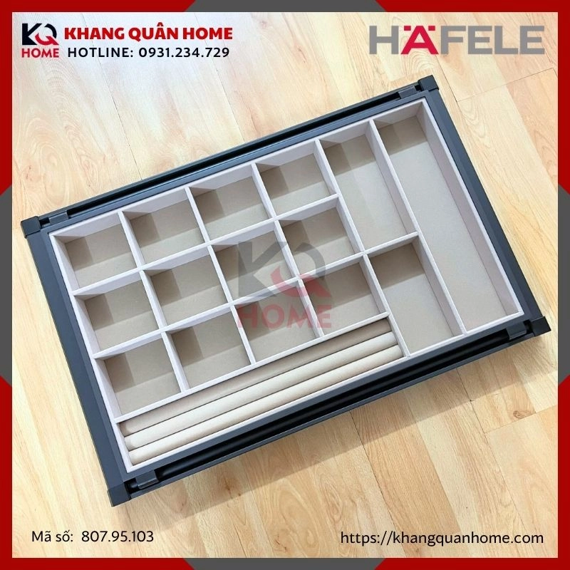 HÌNH THỰC TẾ KHAY ĐỰNG TRANG SỨC 800MM HAFELE 807.95.103