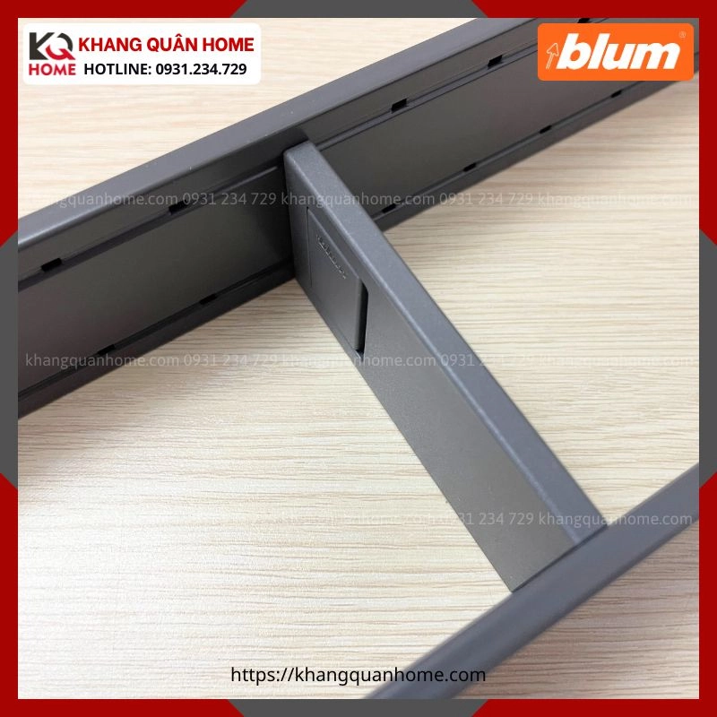 KHAY CHIA MUỖNG ĐŨA BLUM RS1 XÁM ĐẬM R100MM ZC7S500RS1 8693820