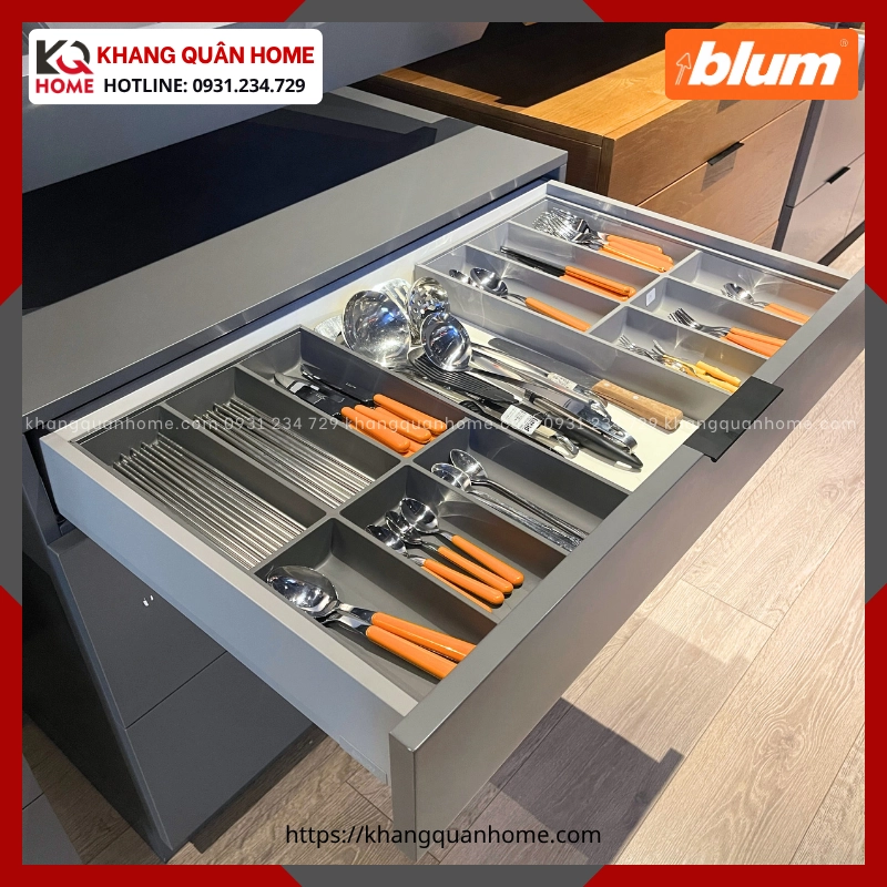 Khay Chia BLUM Xám Đậm ZC7S500BS3 4497947