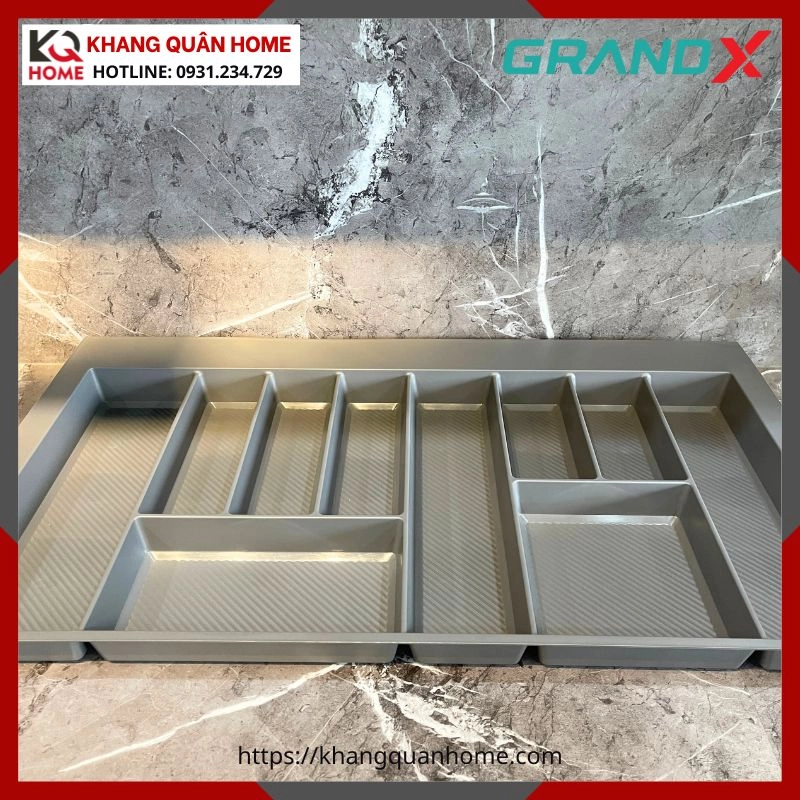 KHAY CHIA MUỖNG NĨA GRANDX NHỰA 