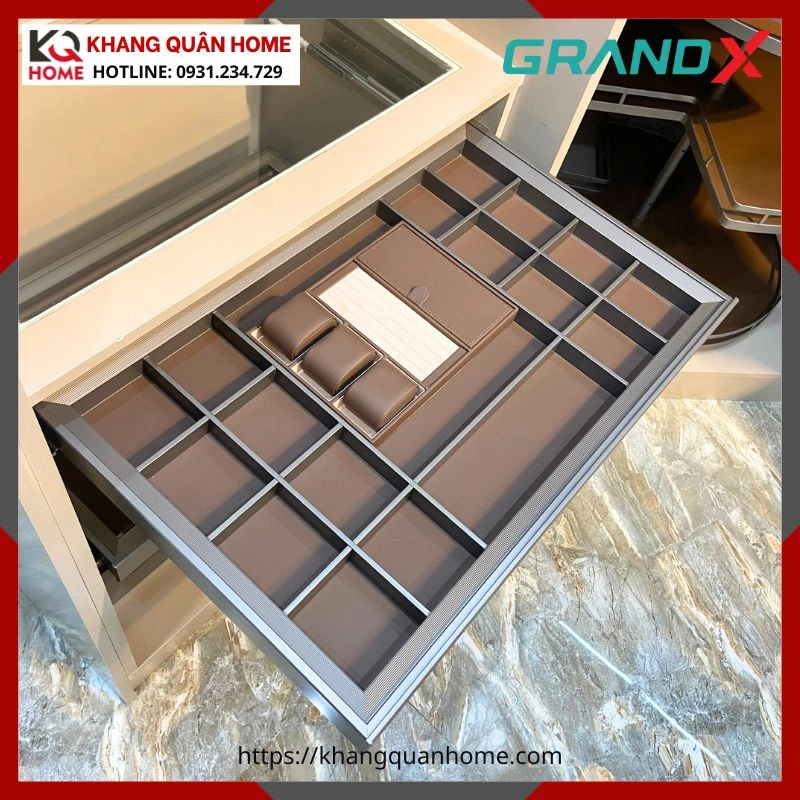 HÌNH THỰC TẾ KHAY ĐỰNG TRANG SỨC GRANDX R900MM XM.90C