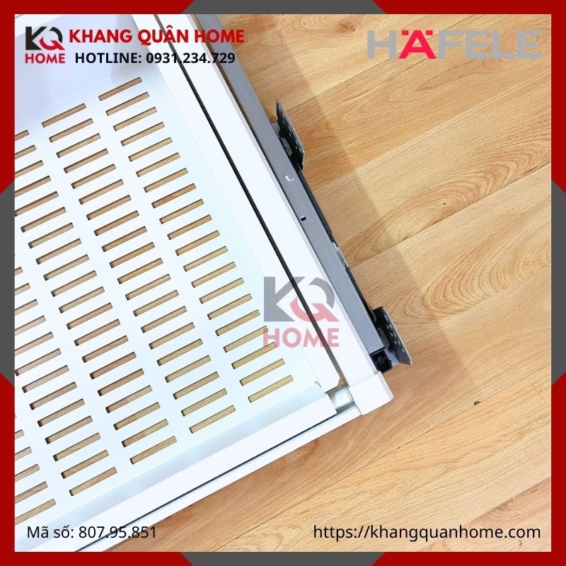 RỔ KIM LOẠI MÀU TRẮNG HAFELE 600 CHO TỦ QUẦN ÁO 807.95.851