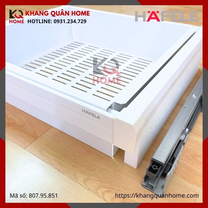 RỔ KIM LOẠI MÀU TRẮNG HAFELE 600 CHO TỦ QUẦN ÁO 807.95.851