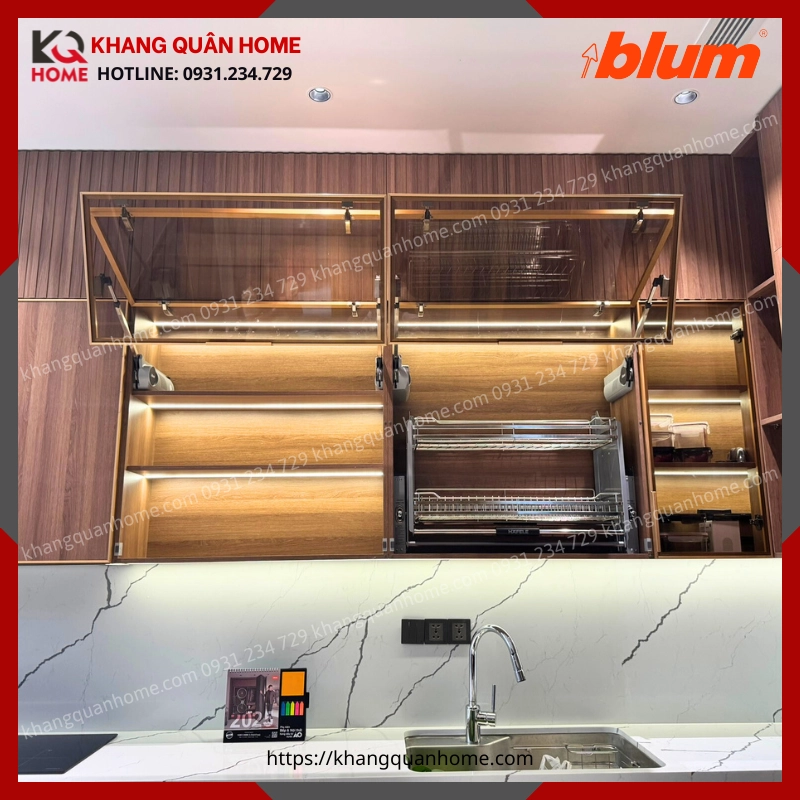 Hình thực tế Công Trình lắp bộ Tay Nâng Blum khung nhôm kính: