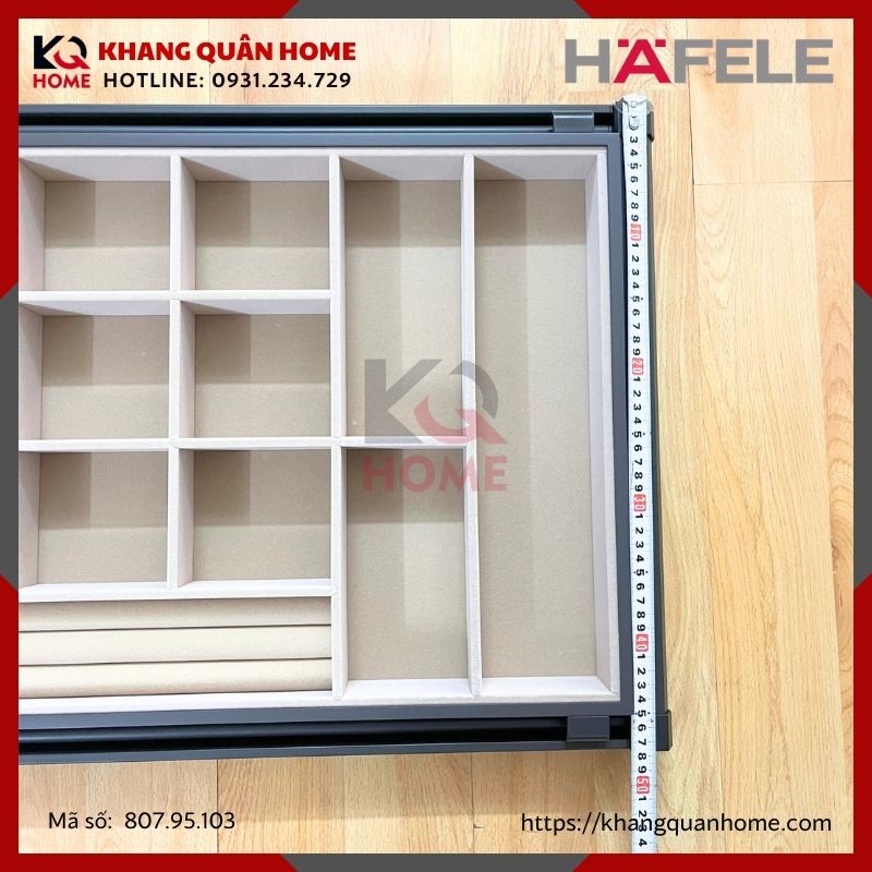 HÌNH THỰC TẾ KHAY ĐỰNG TRANG SỨC 800MM HAFELE 807.95.103